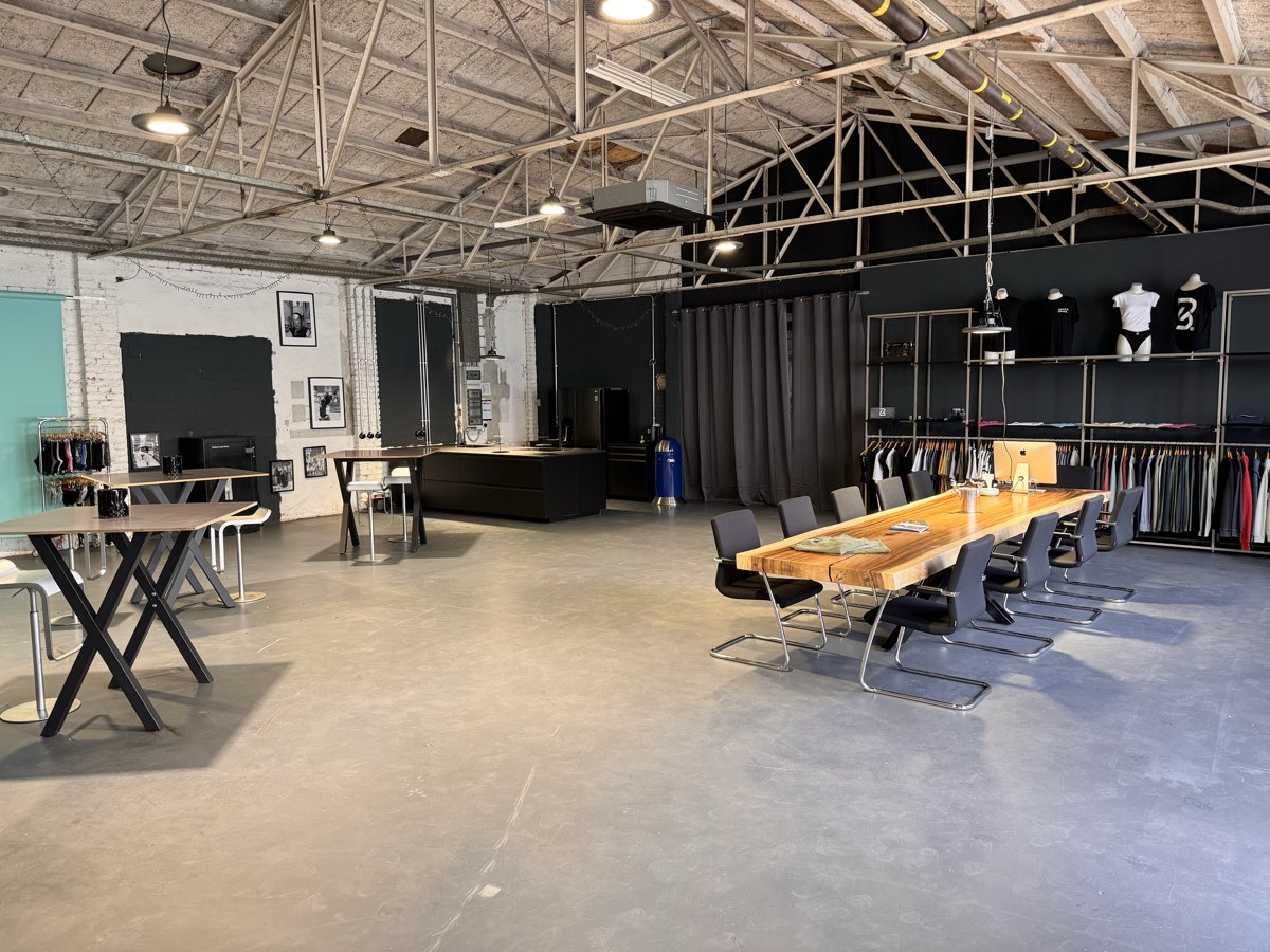 Showroom der Daily Shirt Vertriebsgesellschaft mbH in Menden