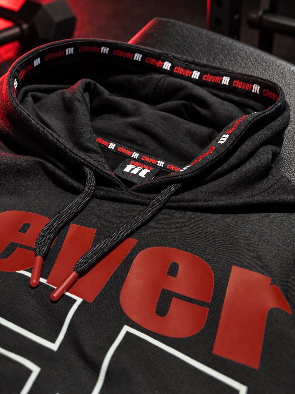 Hoodie mit Clever-Fit-Druck und bedrucktem Kapuzenband